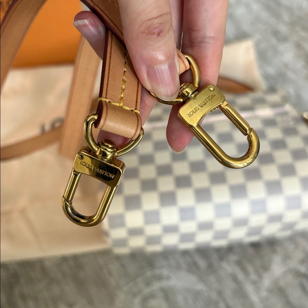 Louis Vuitton Damier Azur Croisette - Picture 8 of 10